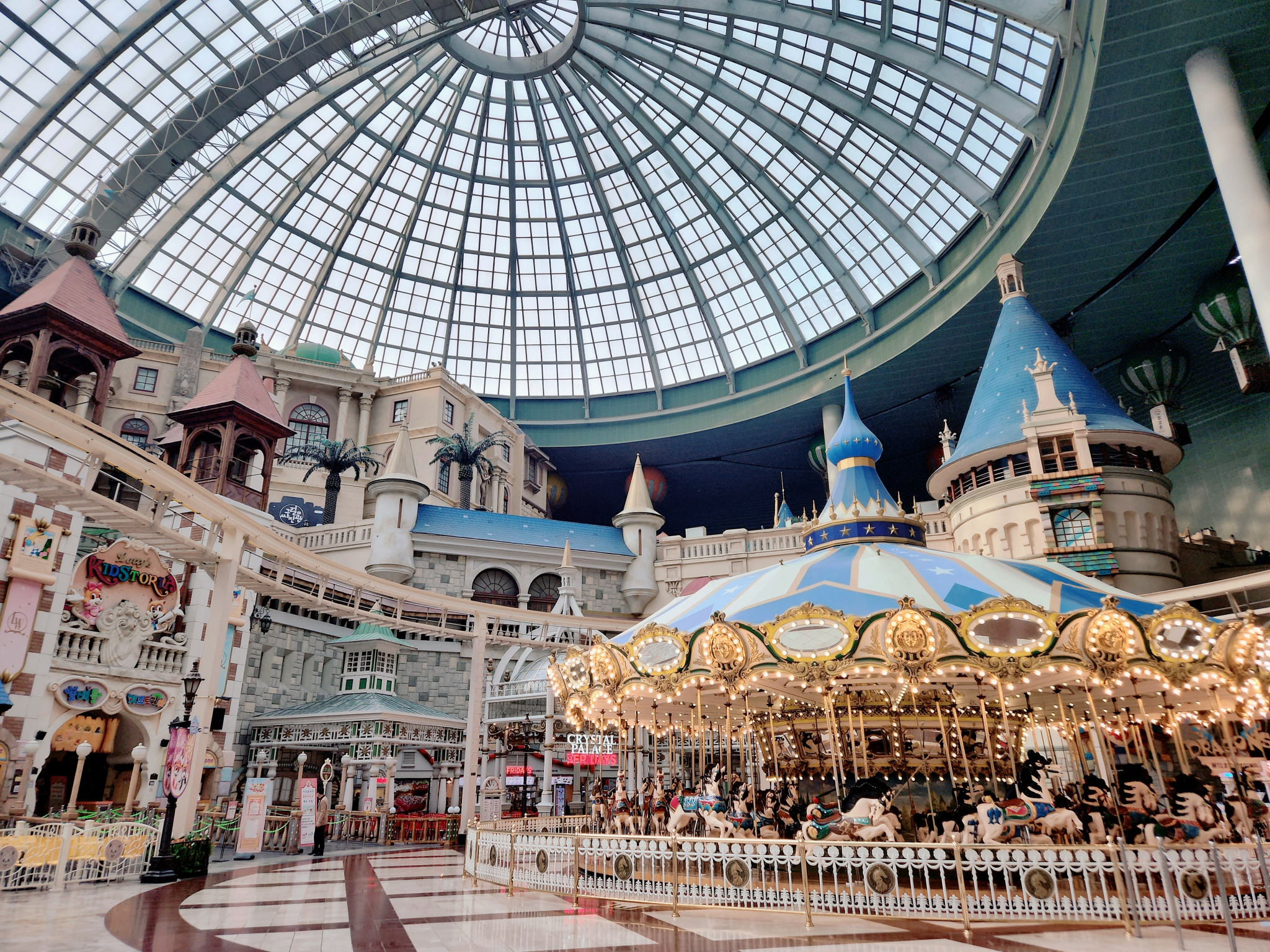 Day6 lotte world ロッテワールドホテル ポーチ Day6 lotte world